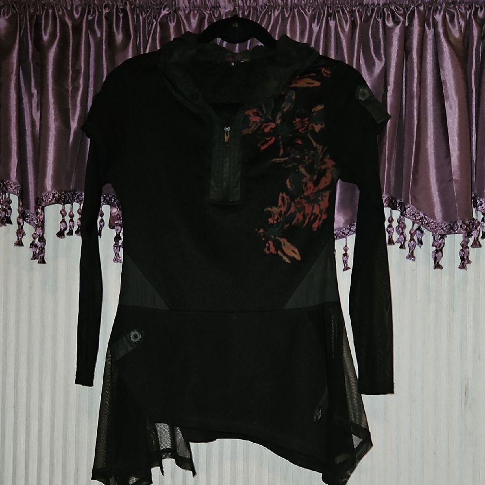 La-El Couture Black Knit Top